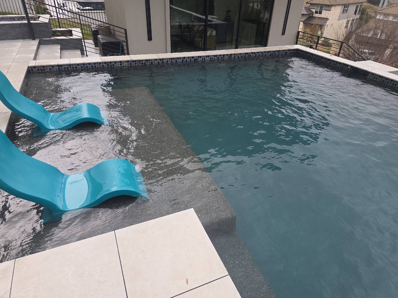 Salt Water vs. Chlorine Pool: Which Is Right for Austin?